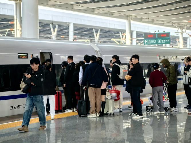 铁路部门全力保障学生旅客平安有序返(入)校预计发送学生旅客六百五十万人次