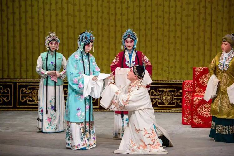 (新春走基层)福建:国粹京剧好戏连台贺新春