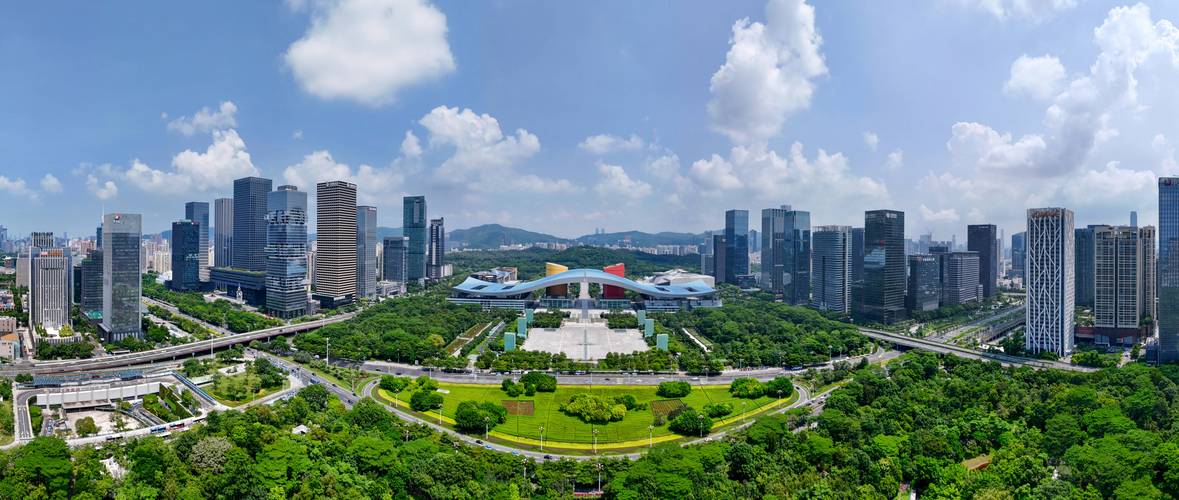 深圳为科创企业提供全方位全周期财政金融支持 担保机构“敢担” 保险机构“敢保” 截至上半年,共有7424家企业1.35万笔贷款项目获得再担保增信支持