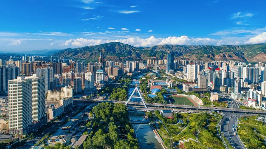 西宁市加快推动世界级盐湖产业创新基地建设