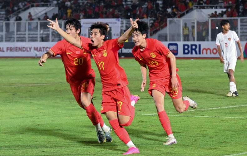 足球——国际青年友谊赛:中国队战平印尼队