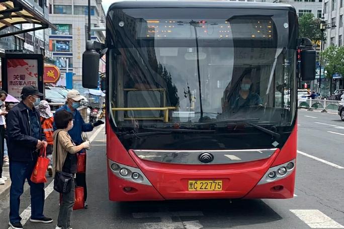 这种地方也有人敢去做整形?牡丹江市打掉一处黑窝点