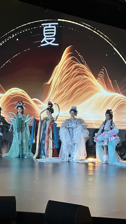 “中国风”成舞台主角!金秋时节 全国文化市场精彩纷呈