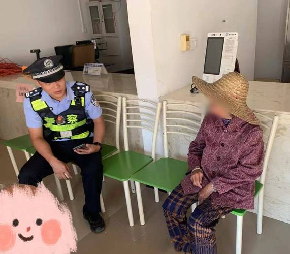 七旬老人被迫流浪三亚街头 民政民警暖心守护“回家路”