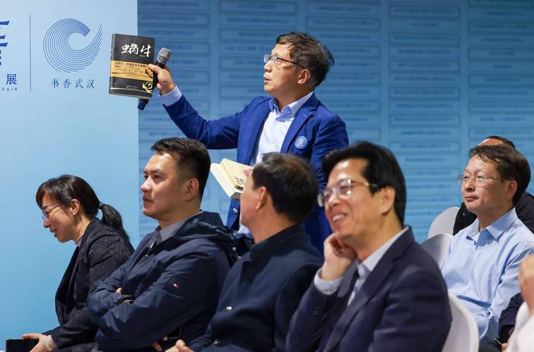 长篇小说创作25周年 王跃文畅谈沉潜的现实主义之路