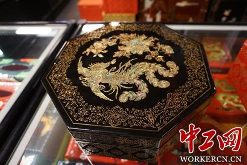 文化中国行|平遥推光漆器在流光溢彩中“推”出新生 向前发展