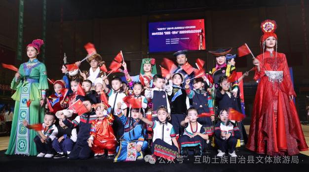 青海民族服饰产业已成为外贸发展“新名片” 前2个月出口民族特色服装服饰达503万元